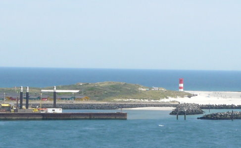 Einfahrt D&uuml;nenhafen