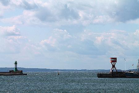 Ost- 
und Westmole Sassnitz
